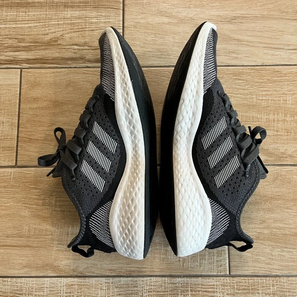Mens Adidas Black/Grey Sneakers - 8.5